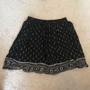 Flowy patterned skirt